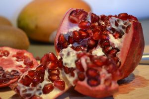 Pomegranate and Kiwi Green Smoothie Pomegranate and Kiwi Green Smoothie