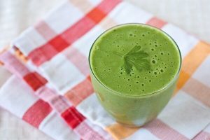 Tropical {Vitamin} C Blast Green Monster Smoothie: The Chic Life