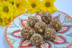 Banana Bread Protein Bites