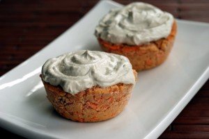 Nut-Free Raw Carrot Cupcakes with Apple-Cashew Frosting