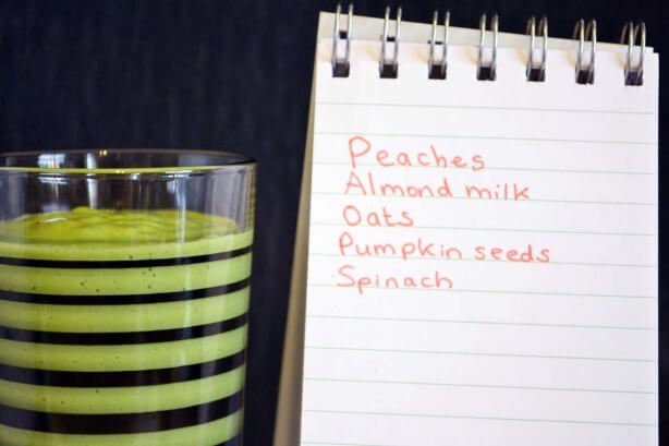 Simply Peaches Green Thickie Smoothie