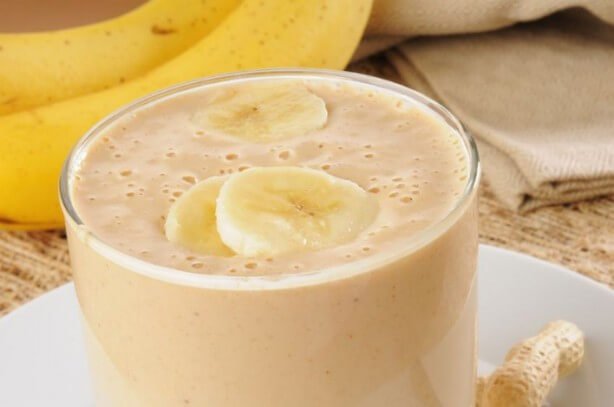 Creamy Peanut Butter and Banana Smoothie