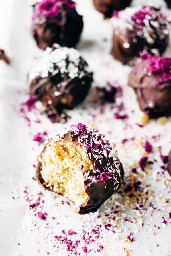 37 Healthy Valentine's Day Recipes: Indulge Without The Bulge
easy raw vegan cake pops