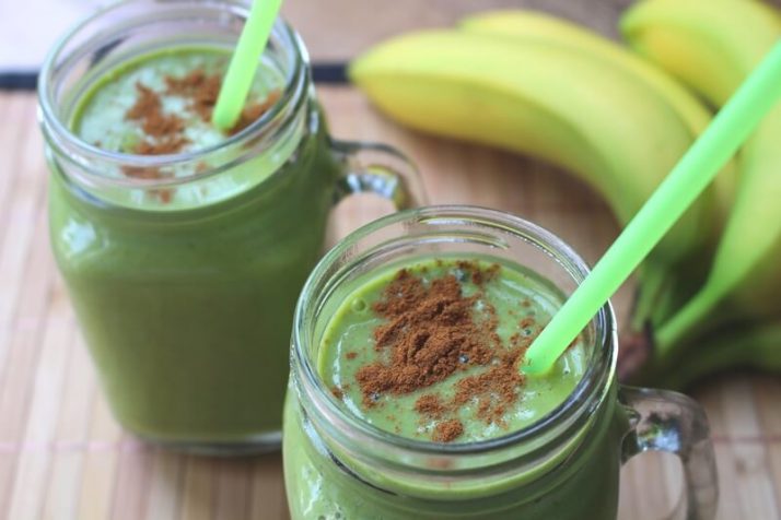  33 HEALTHY Green Drinks For St Patrick's Day Banana peanut butter Green thickie