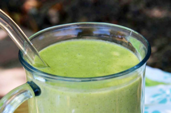  23 BEST Green Smoothie Recipes For Detox & Beauty Coconut Mango Spinach Smoothie