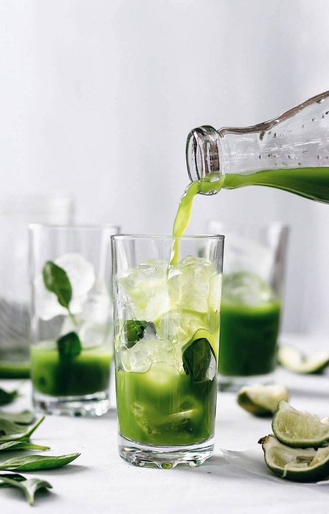  33 HEALTHY Green Drinks For St Patrick's Day VITAMIN RICH SUPER GREEN JUICE