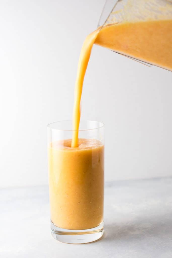 27 HEALTHY Smoothie Recipes: Tasty & Quick GINGER PEACH DETOX SMOOTHIE