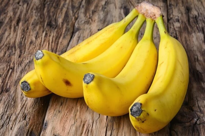 20 Ingenious Ways To Make Green Smoothies More Filling; bunch of ripe bananas