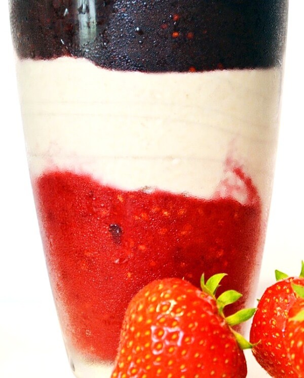 Strawberry, Orange and Dandelion Smoothie; 4th Of July Drink: Red, White And Blue, And Still Green?