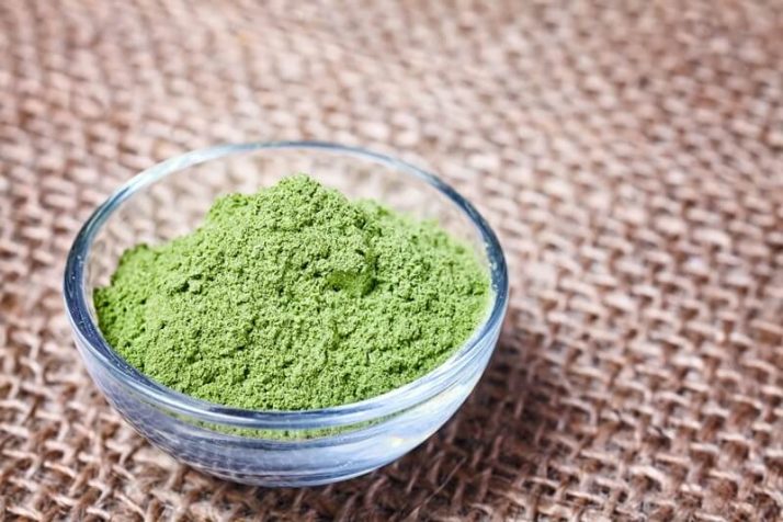 Spinach Powder Vs Fresh Spinach: Includes Weight Loss Recipe; young barley powder in a bowl, green powder, green powder