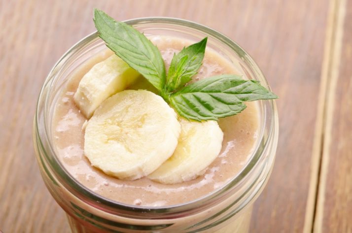 Complete Guide To Bananas: Facts, Benefits, Tutorials, Recipes & Videos; Banana smoothie