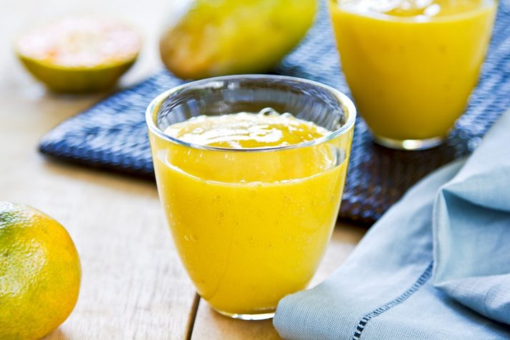 Complete Guide To Smoothies: 200+ Recipes, Diets, Tutorials & Videos; Mango and Orange smoothie